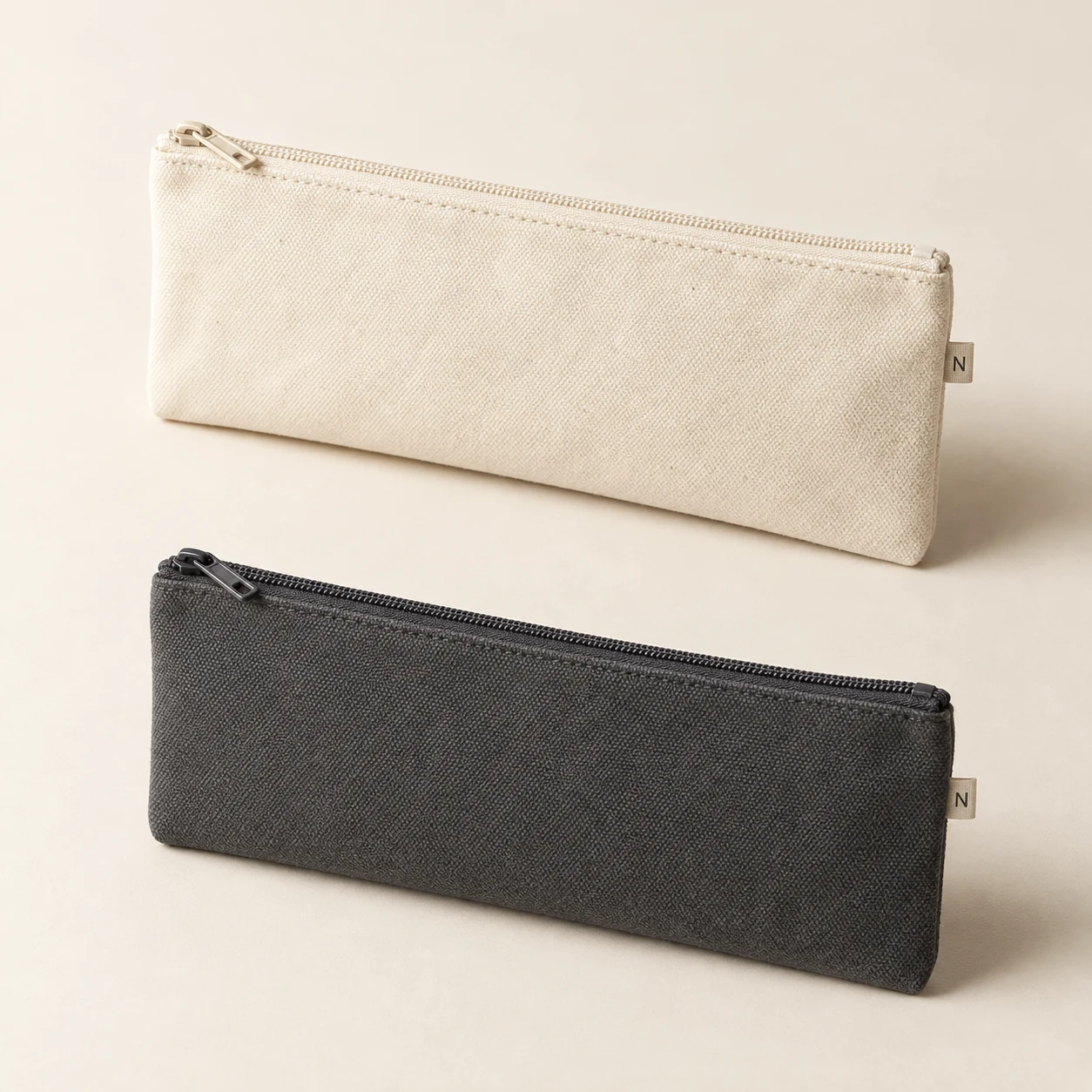 Line Flat Pouch: Chalk and Graphite color alternatives
